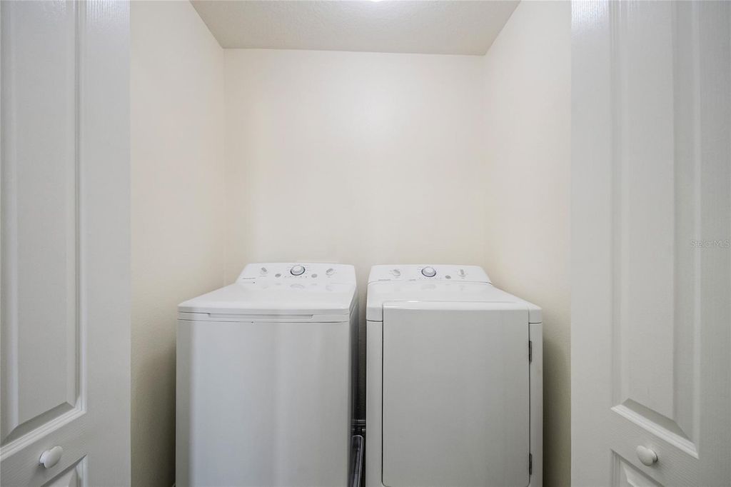 Image 23 of property listing at 1404 DUSTY STONE LANE, Kissimmee, FL 34744