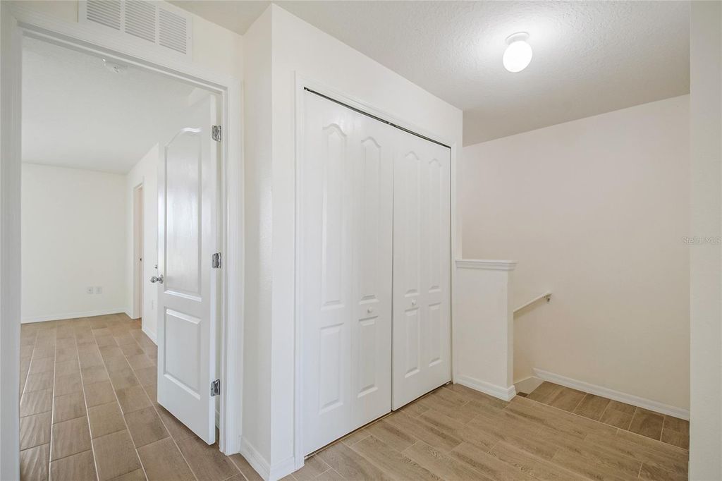 Image 24 of property listing at 1404 DUSTY STONE LANE, Kissimmee, FL 34744