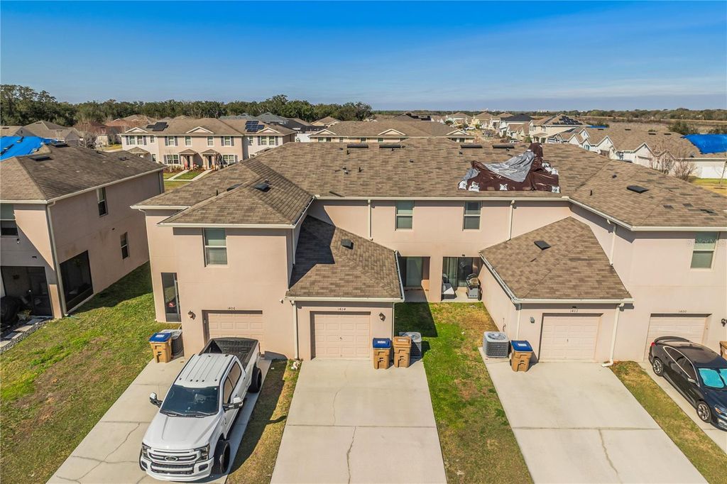 Image 37 of property listing at 1404 DUSTY STONE LANE, Kissimmee, FL 34744