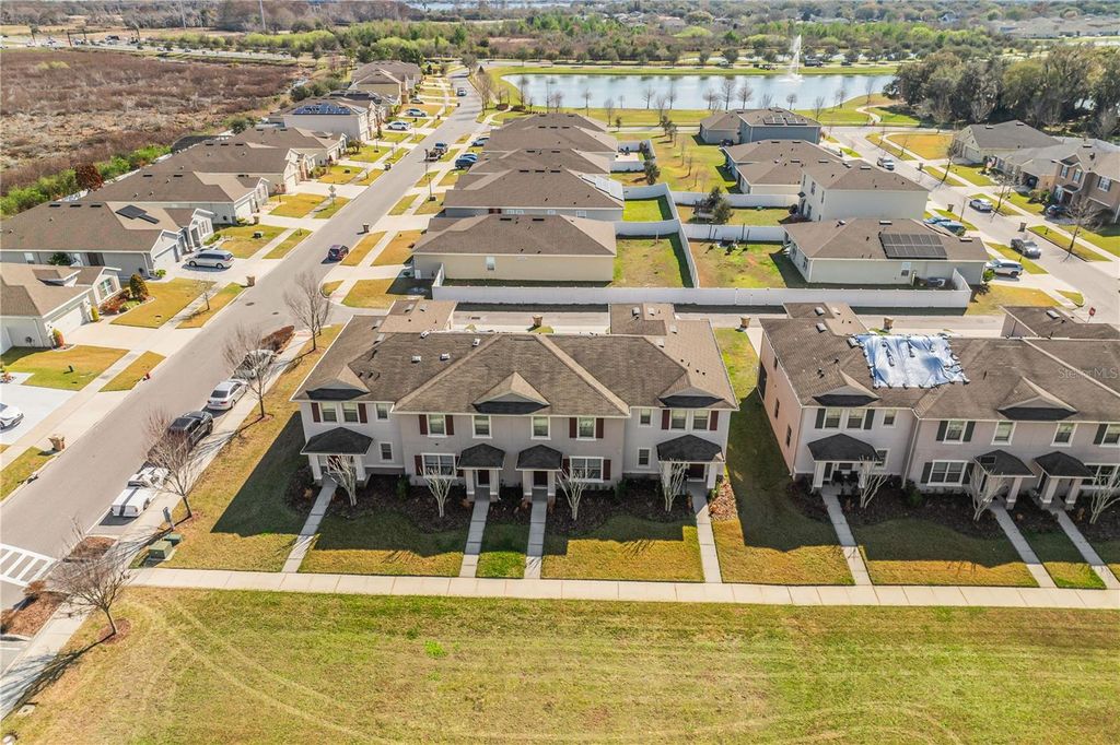 Image 39 of property listing at 1404 DUSTY STONE LANE, Kissimmee, FL 34744