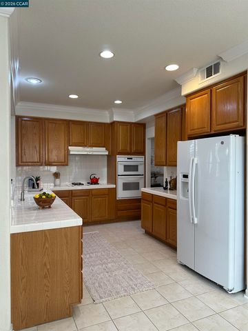 518 silver maple dr, Hercules, CA 94564