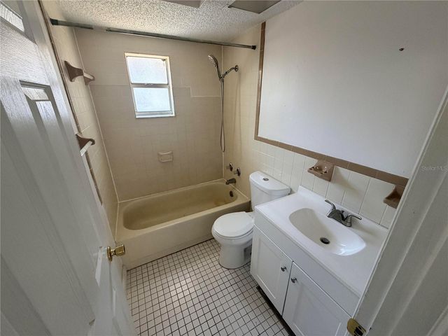 7434 CHAPEL AVENUE, New Port Richey, FL 34652