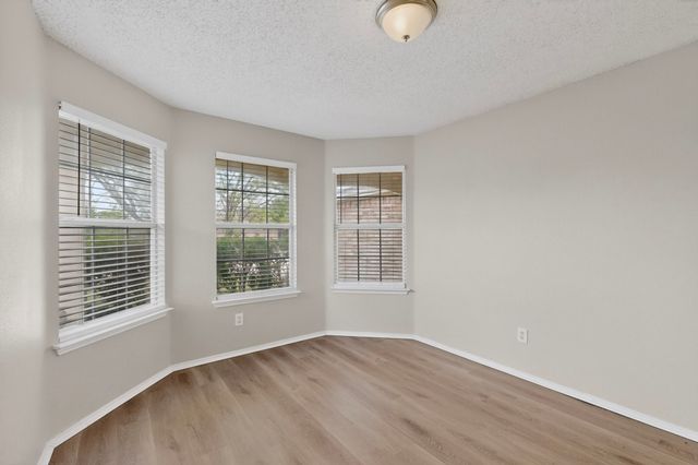 1502 Warrington Way, Forney, TX 75126