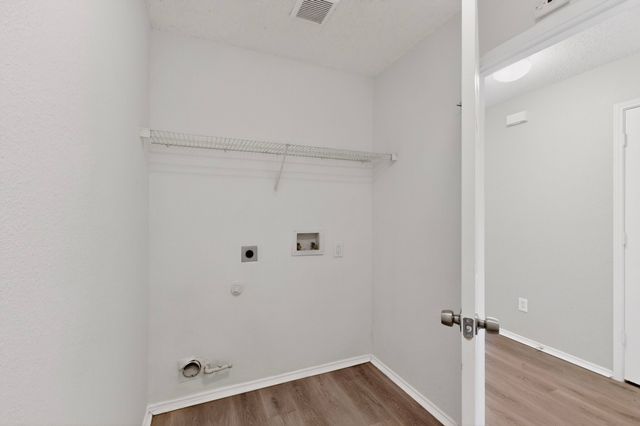 1502 Warrington Way, Forney, TX 75126