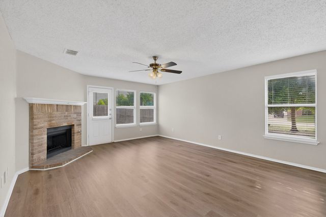 1502 Warrington Way, Forney, TX 75126