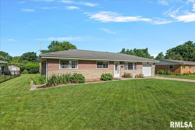 55 Bonniebrook Road, Chatham, IL 62629
