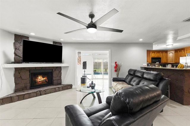6920 N CAMERON AVENUE, Tampa, FL 33614