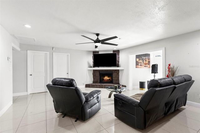 6920 N CAMERON AVENUE, Tampa, FL 33614