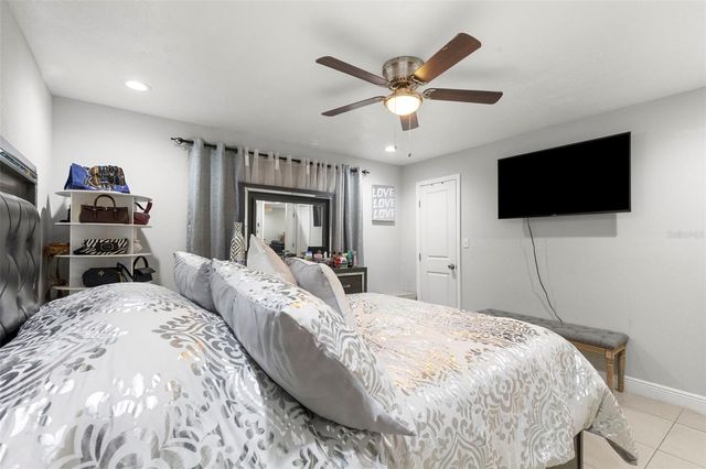 6920 N CAMERON AVENUE, Tampa, FL 33614