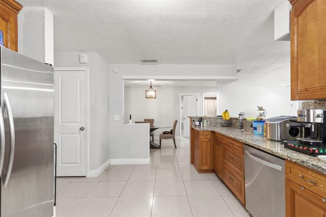 6920 N CAMERON AVENUE, Tampa, FL 33614