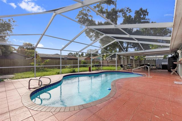 6920 N CAMERON AVENUE, Tampa, FL 33614