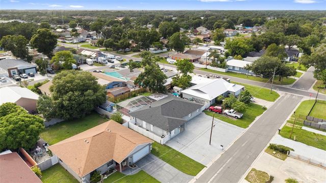 6920 N CAMERON AVENUE, Tampa, FL 33614