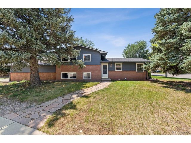 870 10th St, Berthoud, CO 80513