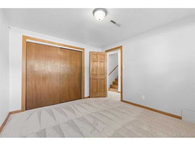 870 10th St, Berthoud, CO 80513