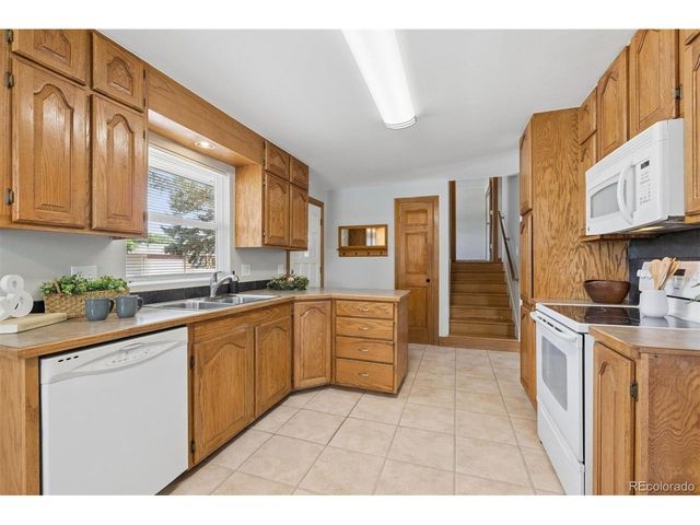 870 10th St, Berthoud, CO 80513