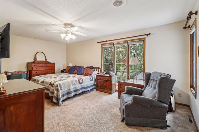 1011 Scott Felton Road, Indianola, IA 50125