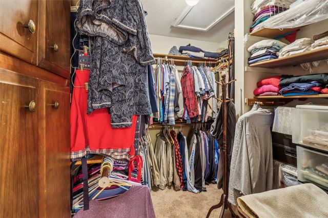 1011 Scott Felton Road, Indianola, IA 50125