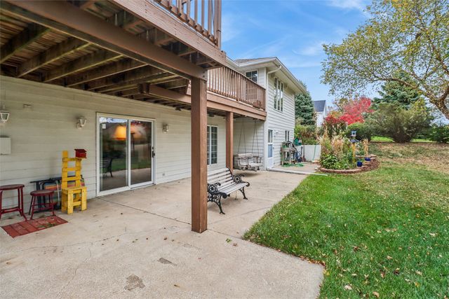 1011 Scott Felton Road, Indianola, IA 50125