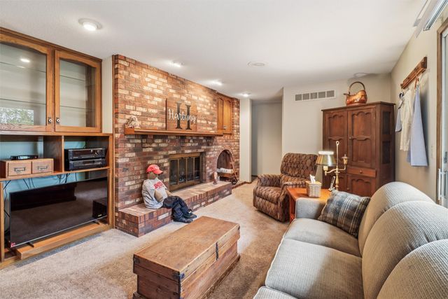 1011 Scott Felton Road, Indianola, IA 50125