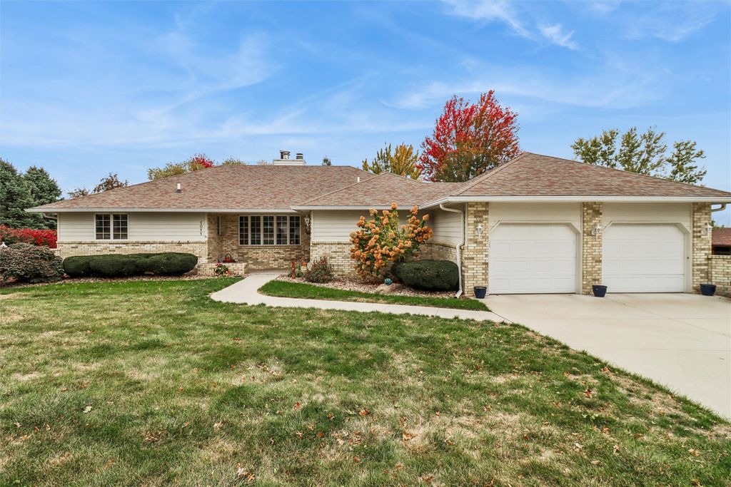 1011 Scott Felton Road, Indianola, IA 50125