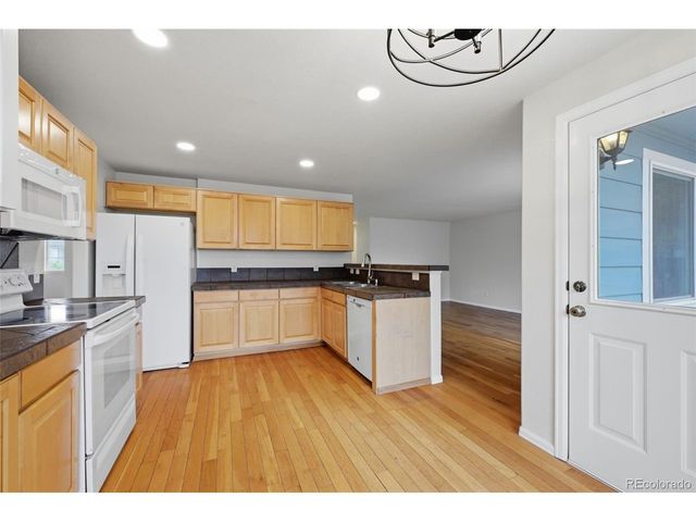5813 Dolores St, Colorado Springs, CO 80923