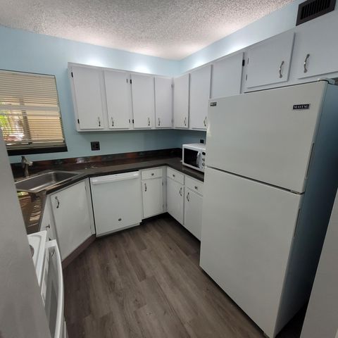 6500 Chasewood Drive A, Jupiter, FL 33458