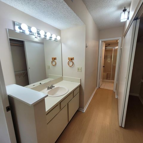 6500 Chasewood Drive A, Jupiter, FL 33458