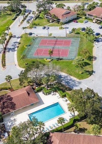 6500 Chasewood Drive A, Jupiter, FL 33458