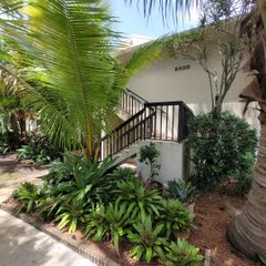 6500 Chasewood Drive A, Jupiter, FL 33458