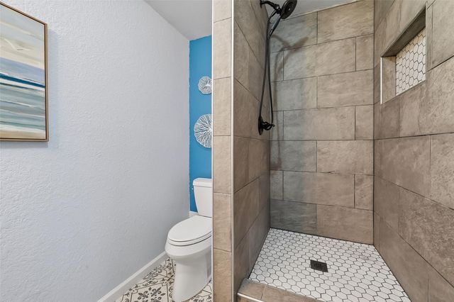 1910 Duncan Drive, Oyster Creek, TX 77541