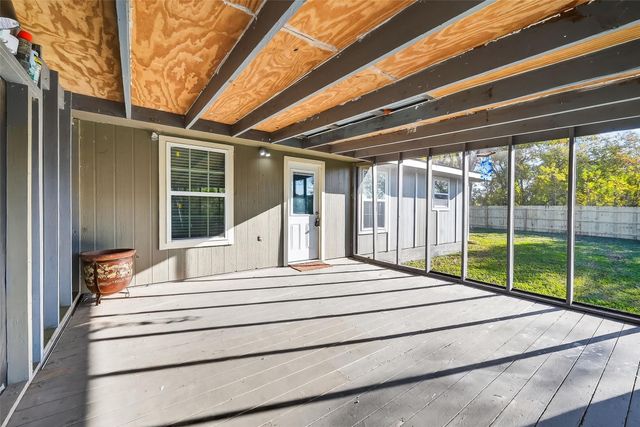 1910 Duncan Drive, Oyster Creek, TX 77541