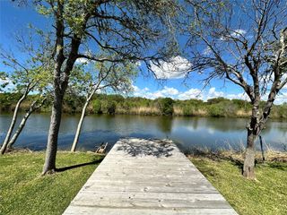 1910 Duncan Drive, Oyster Creek, TX 77541