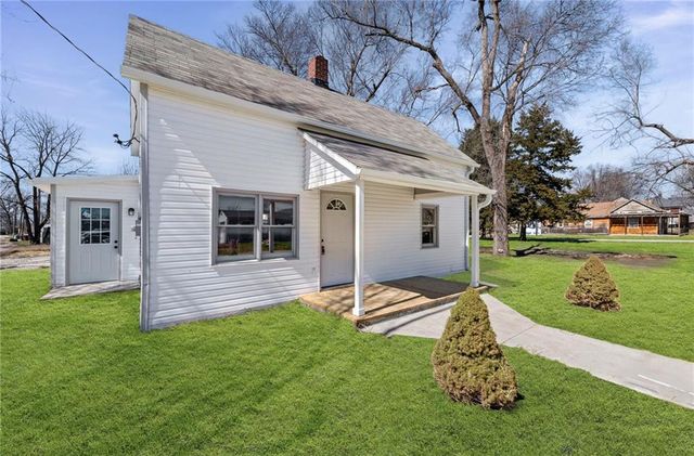 302 Wells Street, Orrick, MO 64077