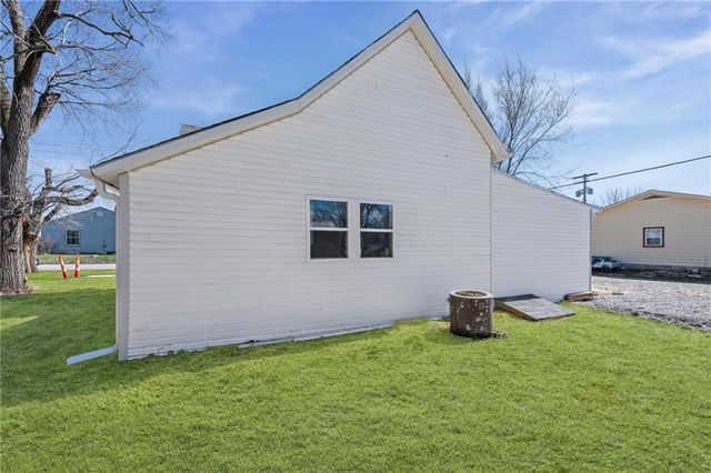 302 Wells Street, Orrick, MO 64077