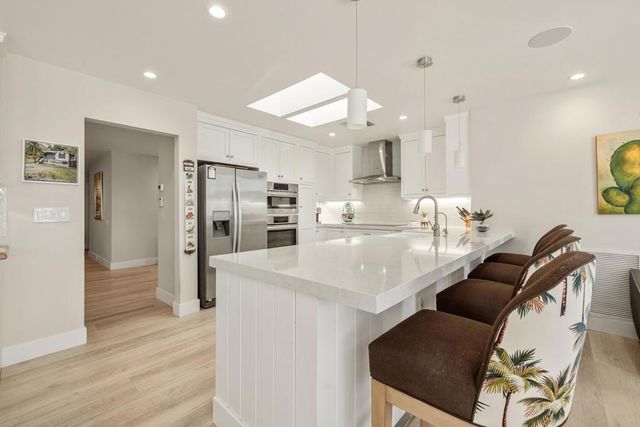 69 Dartmouth Drive, Rancho Mirage, CA 92270