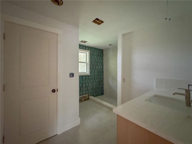 28 Hill Top Drive, Warwick, RI 02818
