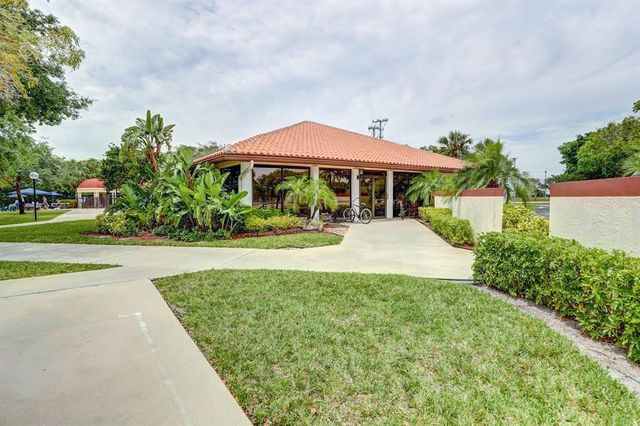 65 Centennial Ct 65, Deerfield Beach, FL 33442