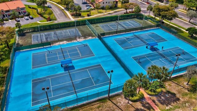 65 Centennial Ct 65, Deerfield Beach, FL 33442