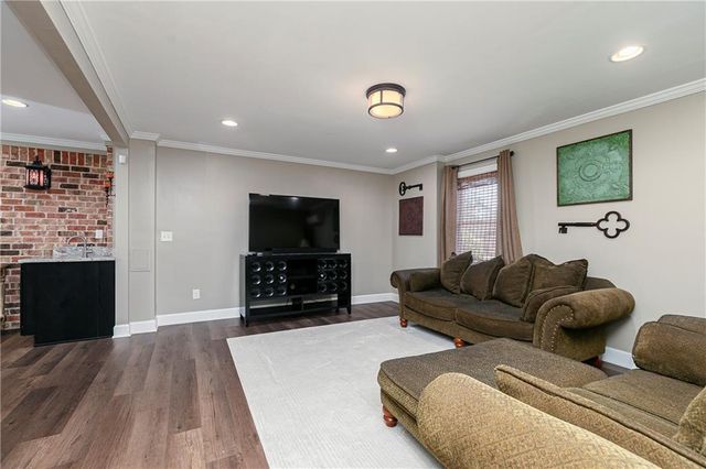 5611 Hedge Brooke Lane NW, Acworth, GA 30101