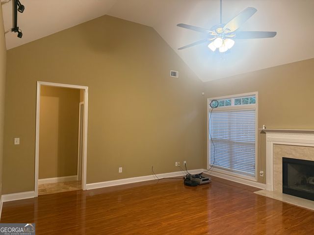 1422 New Holland Circle, Mcdonough, GA 30252