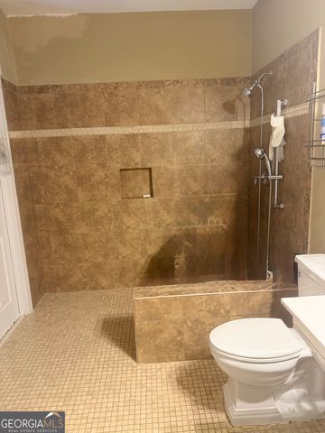 1422 New Holland Circle, Mcdonough, GA 30252