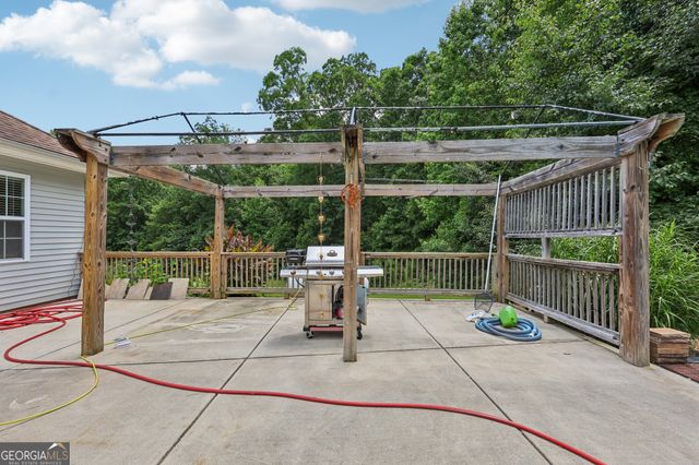 1422 New Holland Circle, Mcdonough, GA 30252