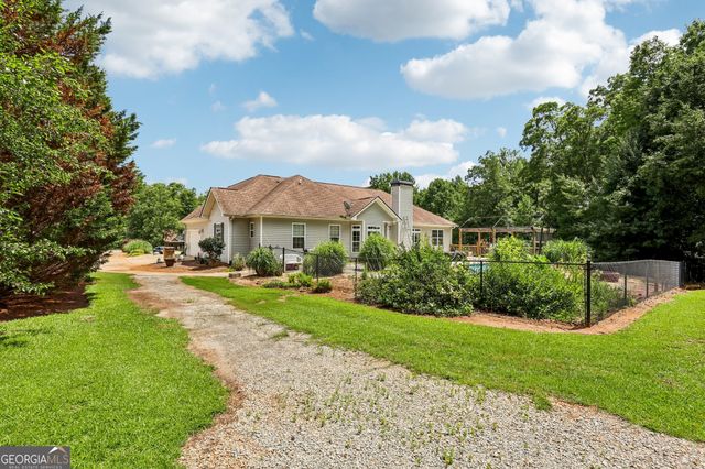 1422 New Holland Circle, Mcdonough, GA 30252