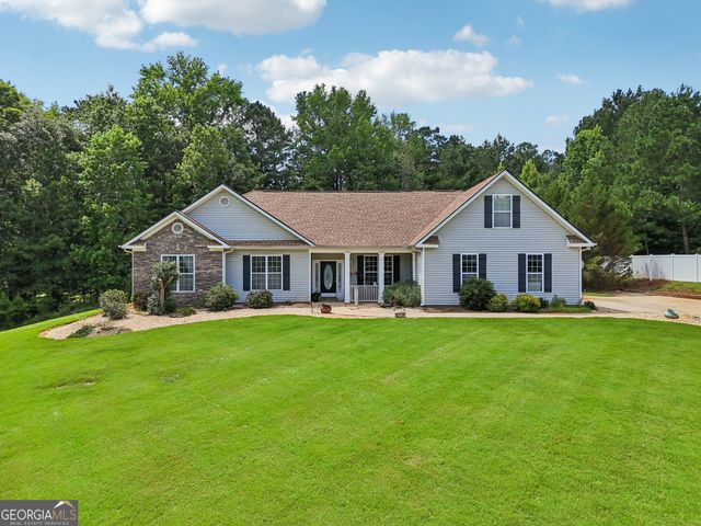 1422 New Holland Circle, Mcdonough, GA 30252