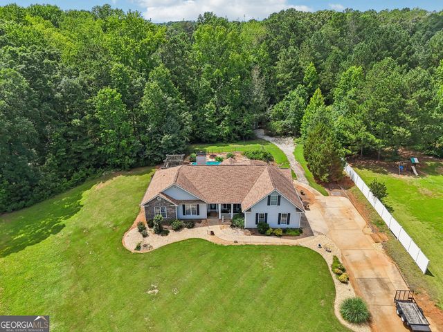 1422 New Holland Circle, Mcdonough, GA 30252