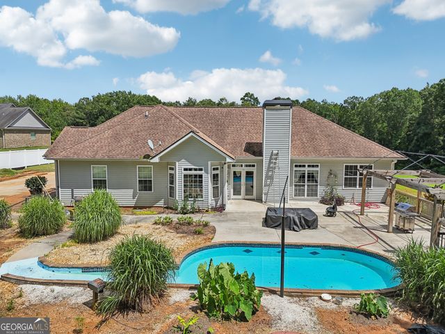 1422 New Holland Circle, Mcdonough, GA 30252