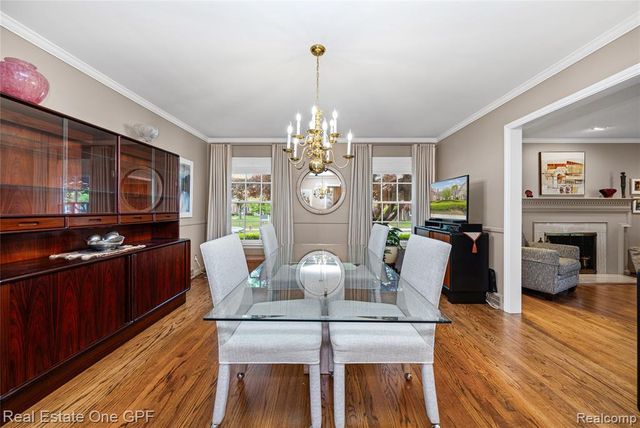 16904 Saint Paul Street, Grosse Pointe, MI 48230