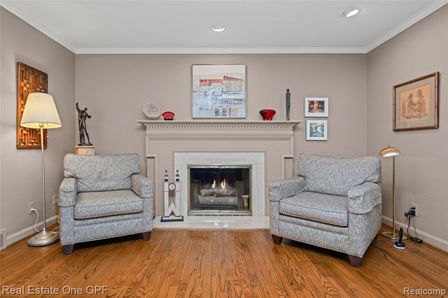 16904 Saint Paul Street, Grosse Pointe, MI 48230
