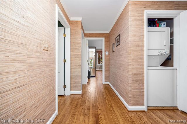 16904 Saint Paul Street, Grosse Pointe, MI 48230
