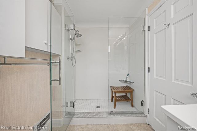 16904 Saint Paul Street, Grosse Pointe, MI 48230